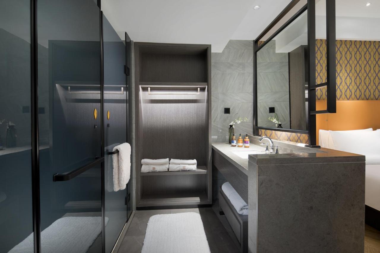 Kasion Pugis Hotel Jivu Kültér fotó