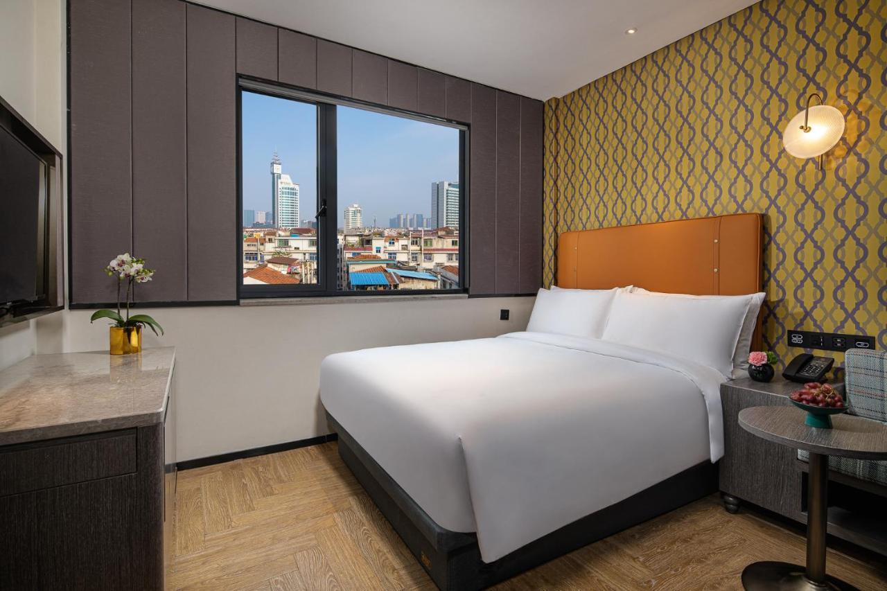Kasion Pugis Hotel Jivu Kültér fotó