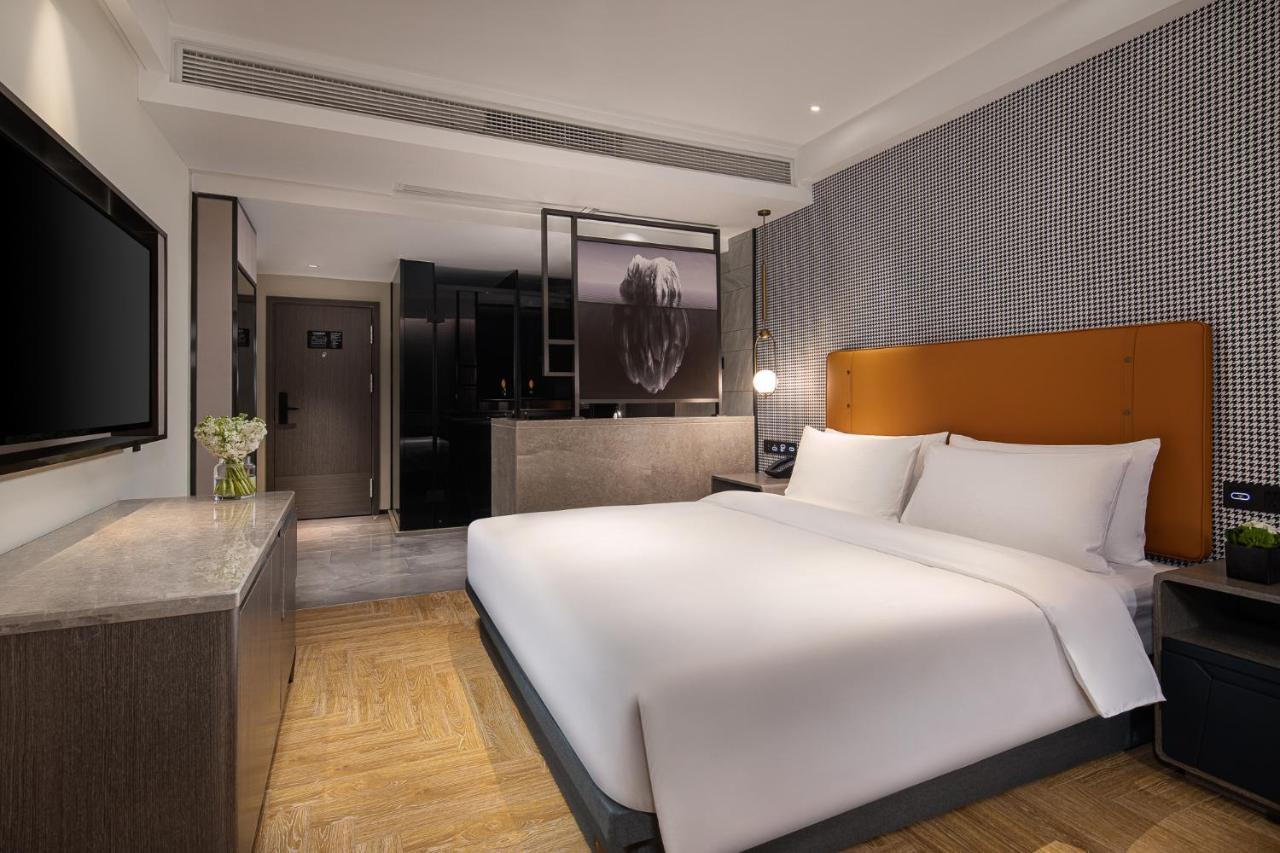 Kasion Pugis Hotel Jivu Kültér fotó