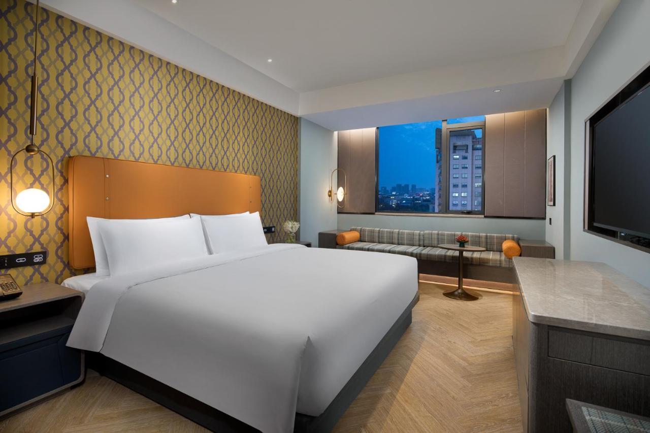 Kasion Pugis Hotel Jivu Kültér fotó
