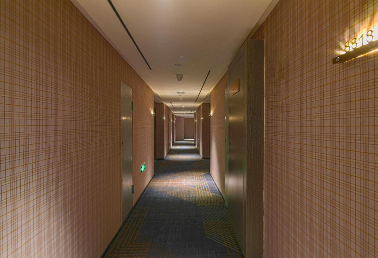 Kasion Pugis Hotel Jivu Kültér fotó